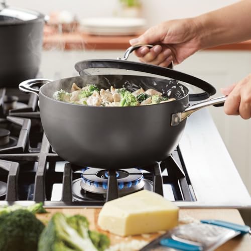 4.5 Quart Black Hard Anodized Nonstick Saucier Pan with Lid U6315
