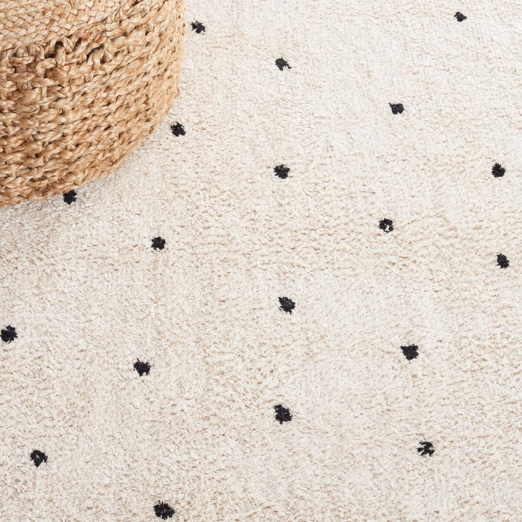 5' x 8' Polka Dots Area Rug S141999