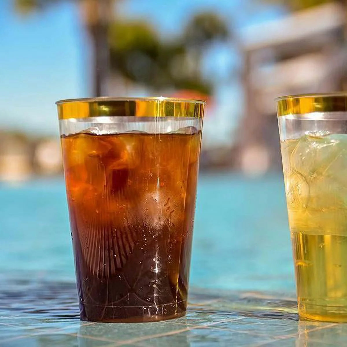 18 oz Clear with Gold Rim Plastic Cocktail Glasses W293