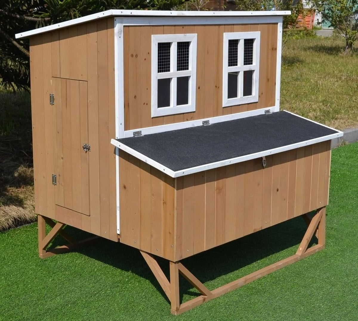 Large Wood Chicken Coop with 4 Nesting Box N5854