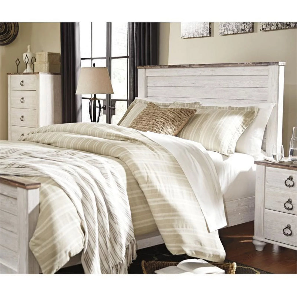 Queen Panel Bed in Whitewash L318