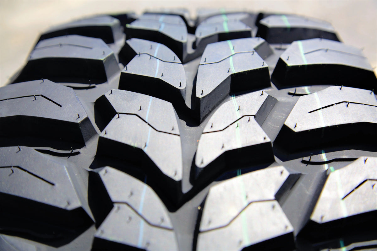Mud Terrain Light Truck Tire O43294