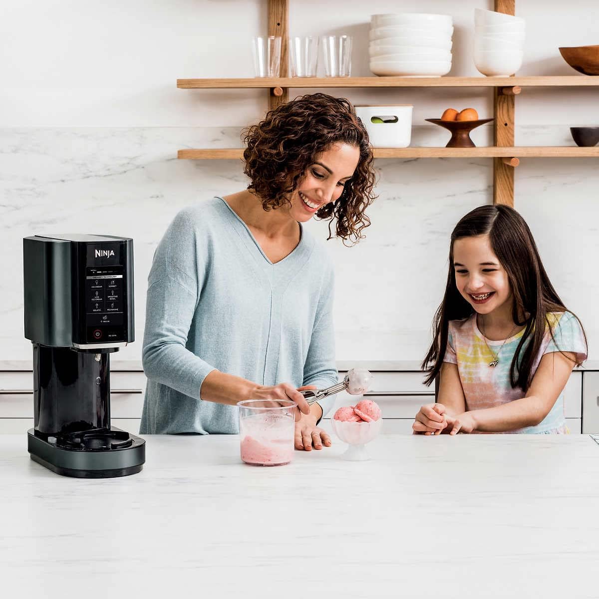 Black Ice Cream Maker with 3 Pint Containers G756631