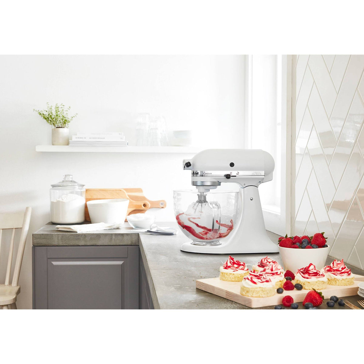 5-Quart Matte White Glass Bowl Stand Mixer X351