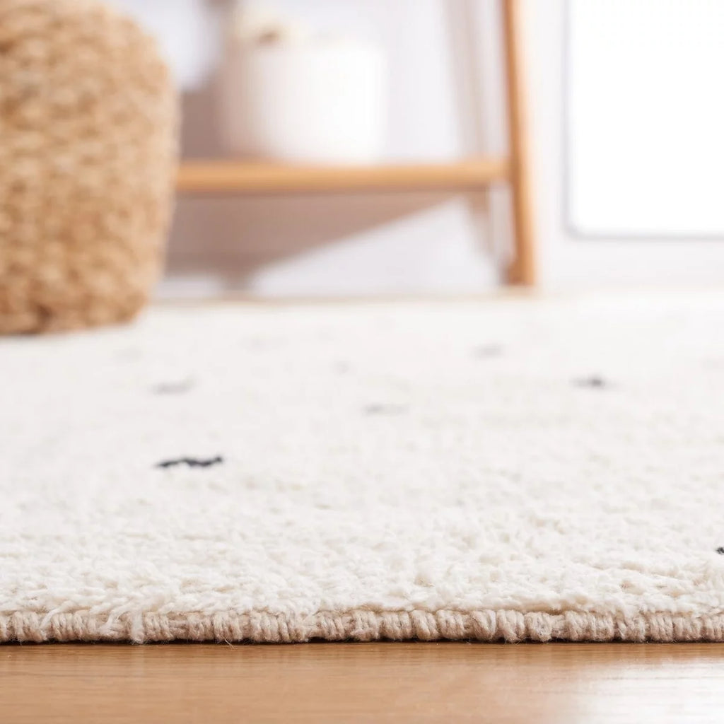 5' x 8' Polka Dots Area Rug S141999