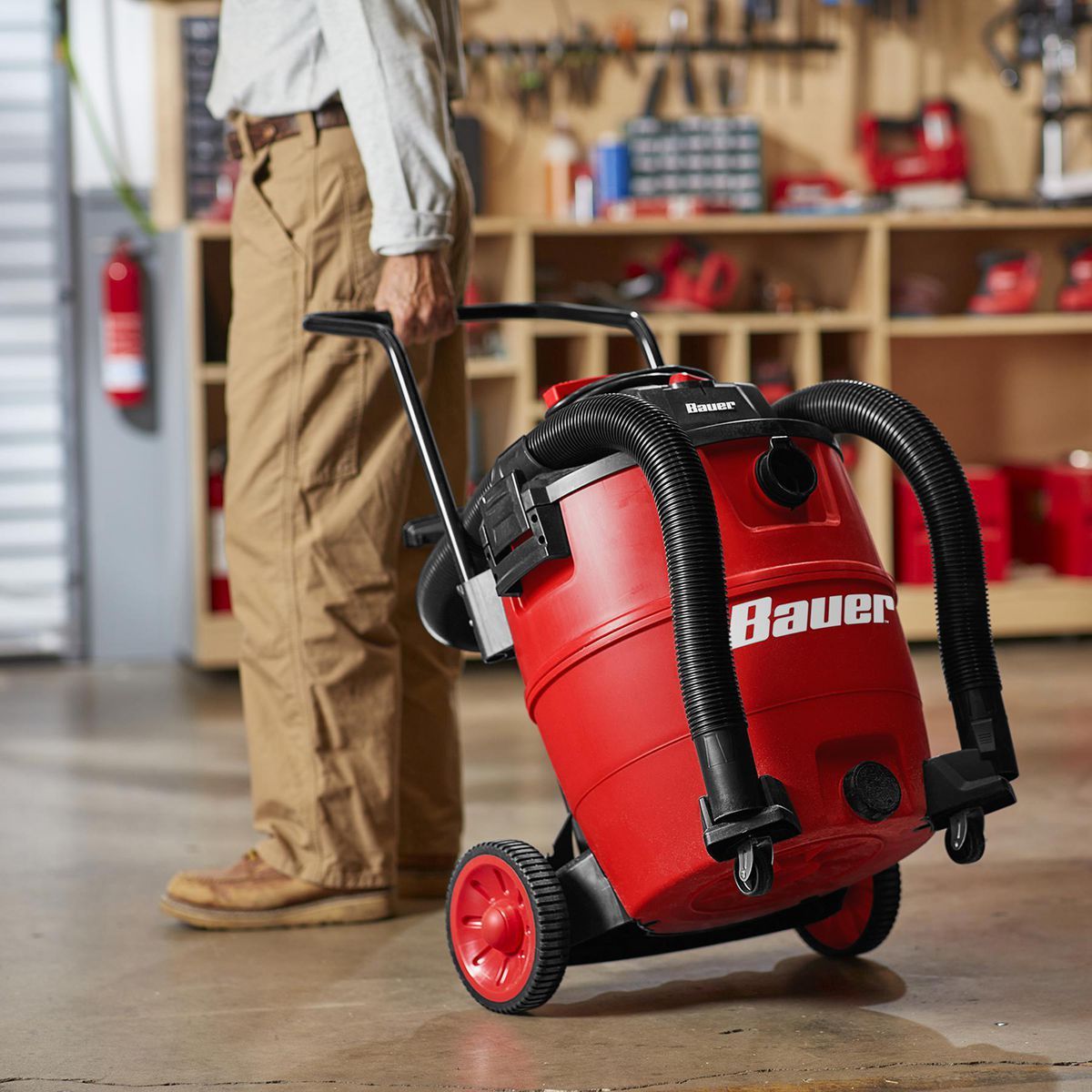 16 Gallon Wet/Dry Vacuum with Cart J205