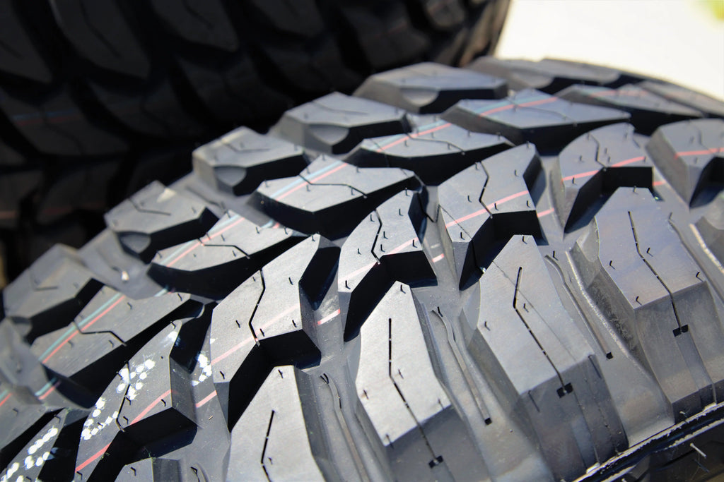 Mud Terrain Light Truck Tire O43294