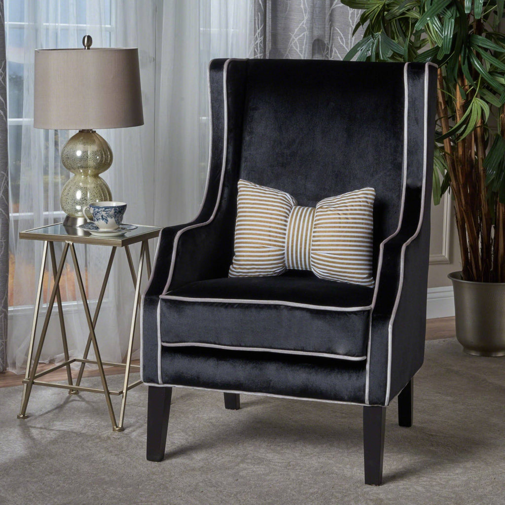 Black Traditional High Winged Back Club Chair K7558
