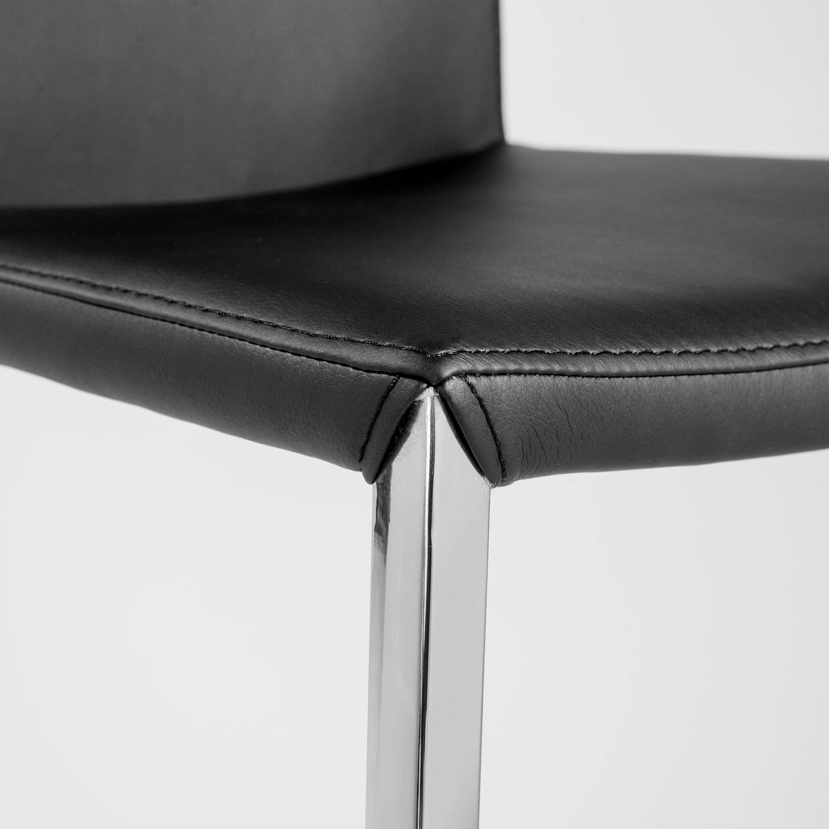 Black Bar Stool I6545