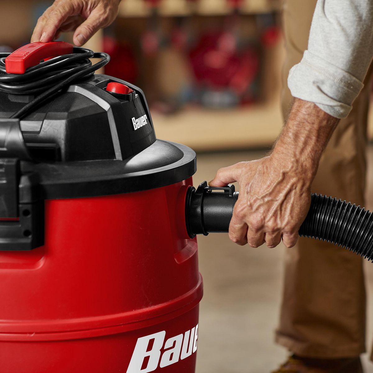 16 Gallon Wet/Dry Vacuum with Cart J205