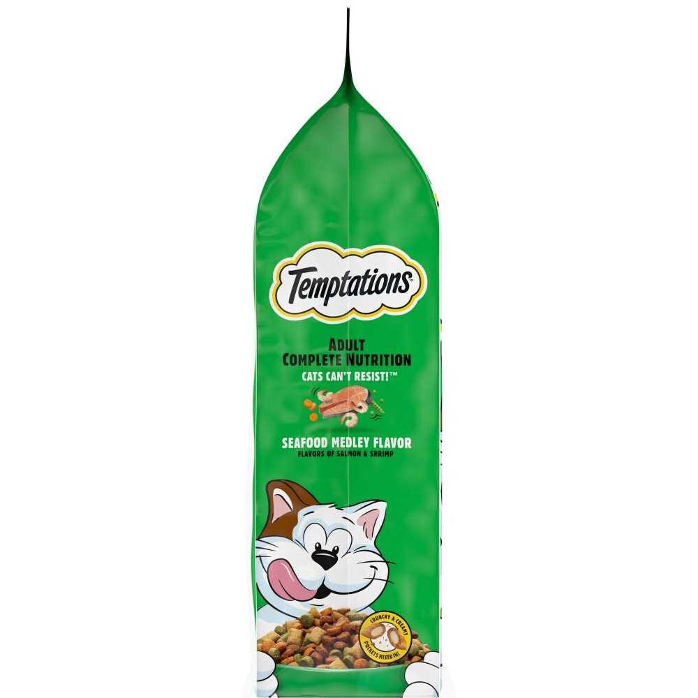 Seafood Medley Flavor Adult Dry Cat Food M77542