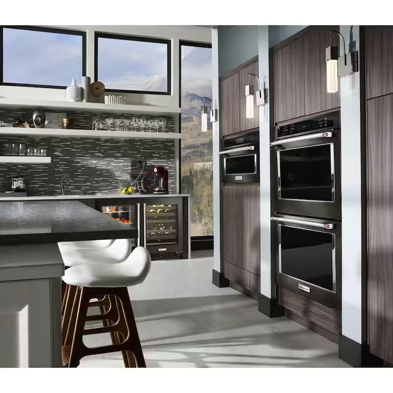 1.4 cu. ft. Black Stainless Built-In Microwave I888