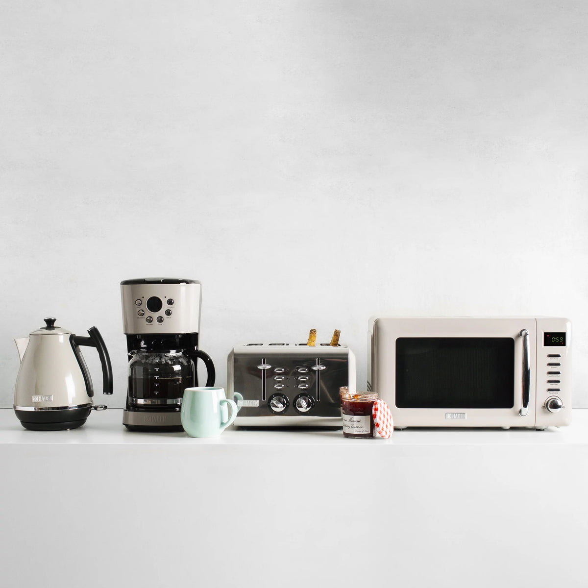 1.7 Liter Stainless Steel Retro Electric Kettle F97187
